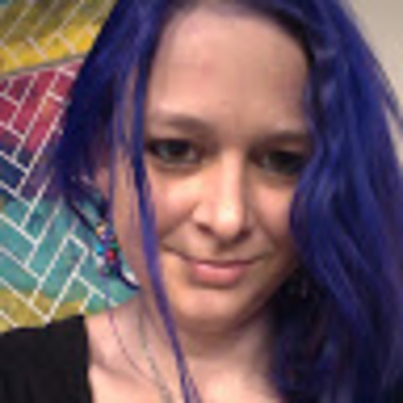 Meet your Posher, Andi - Picture 1 of 1